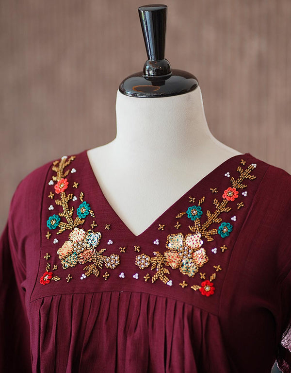 Slub Cotton Kurti with Neck Handwork – Elegant & Comfortable ✨