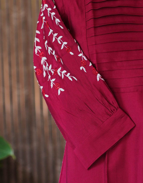 Slub Silk Kurti with Embroidery Work – A Perfect Blend of Tradition & Style ✨