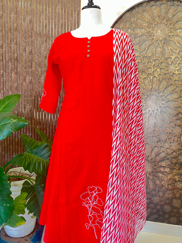 Ready to wear Kurtz Christmas special🎅❤️🤍 LA202