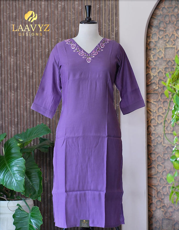 Slub Silk Kurti with Embroidery Work – A Blend of Elegance & Comfort ✨