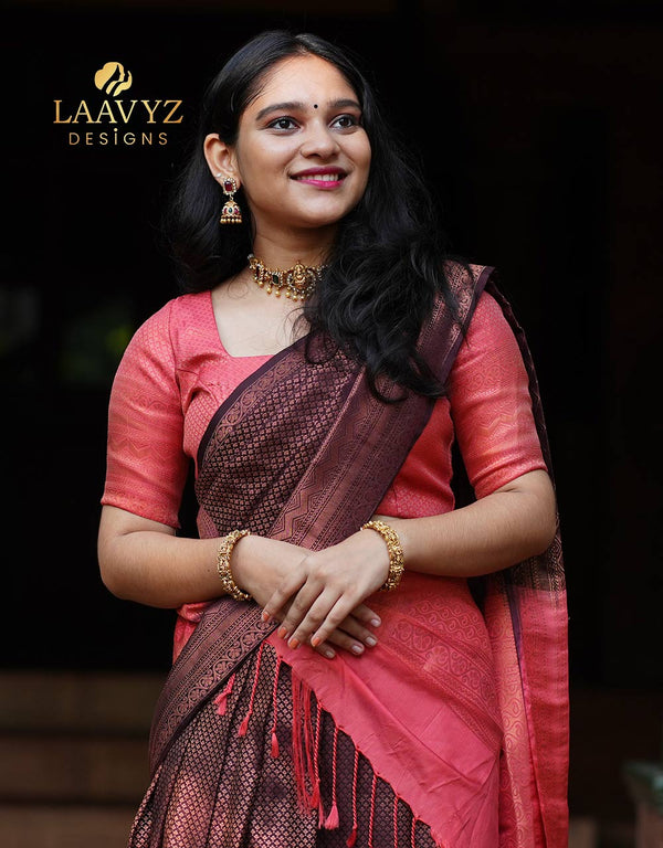Customized Designer Dhavani – A Timeless Symbol of Grace ✨