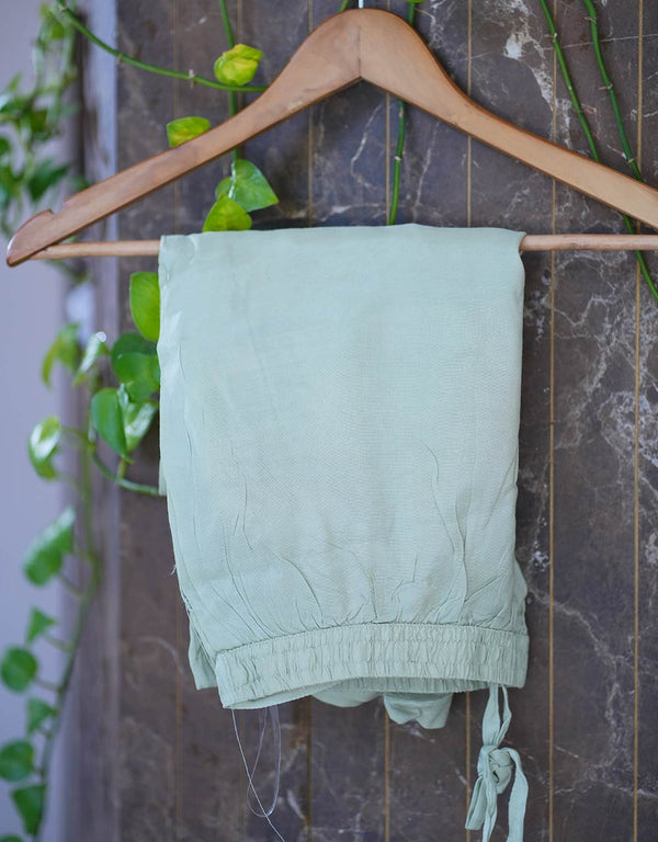 Muslin Silk Ready-to-Wear Kurti Set – Grace in Every Thread ✨