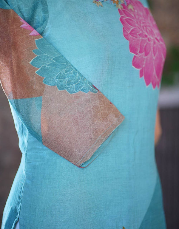 Muslin Silk Ready-to-Wear Kurti Set – Grace in Every Thread ✨