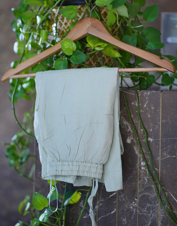 Muslin Silk Ready-to-Wear Kurti Set – Grace in Every Thread ✨