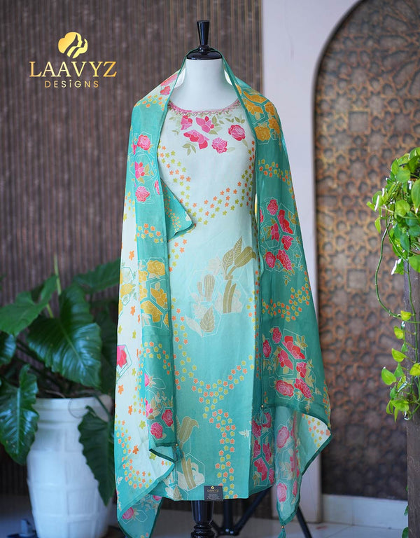 Muslin Silk Ready-to-Wear Kurti Set – Grace in Every Thread ✨