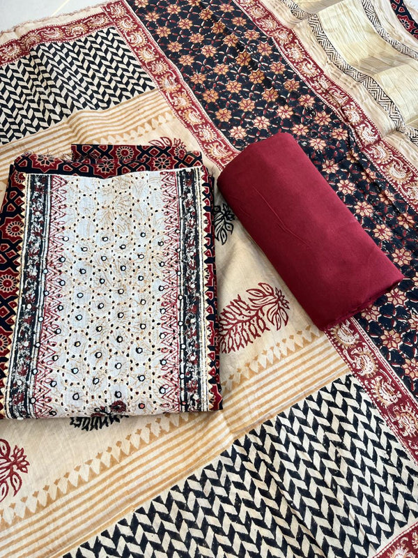 Ajarakh Cotton set with Bavachee Border shawl - R118