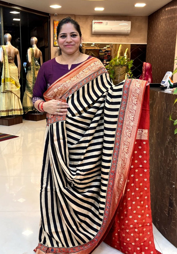 Dola silk saree - AB9900