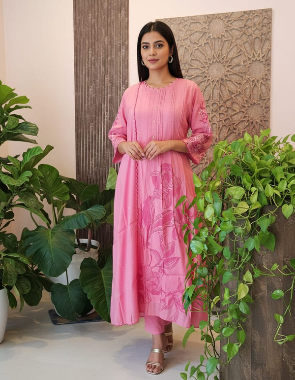 ❤️🤩Ready to wearMul Chandery digital print Kurtz set✨