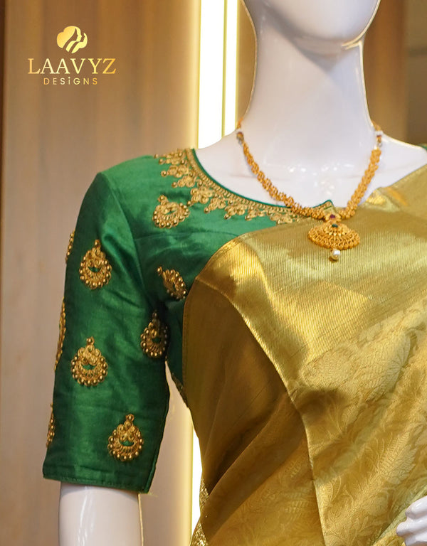 🌟 Celebrity-Inspired Semi Kanchipuram Silk Saree – Regal Charm, Star Style 👑